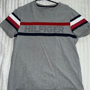 tommy hilfiger tee